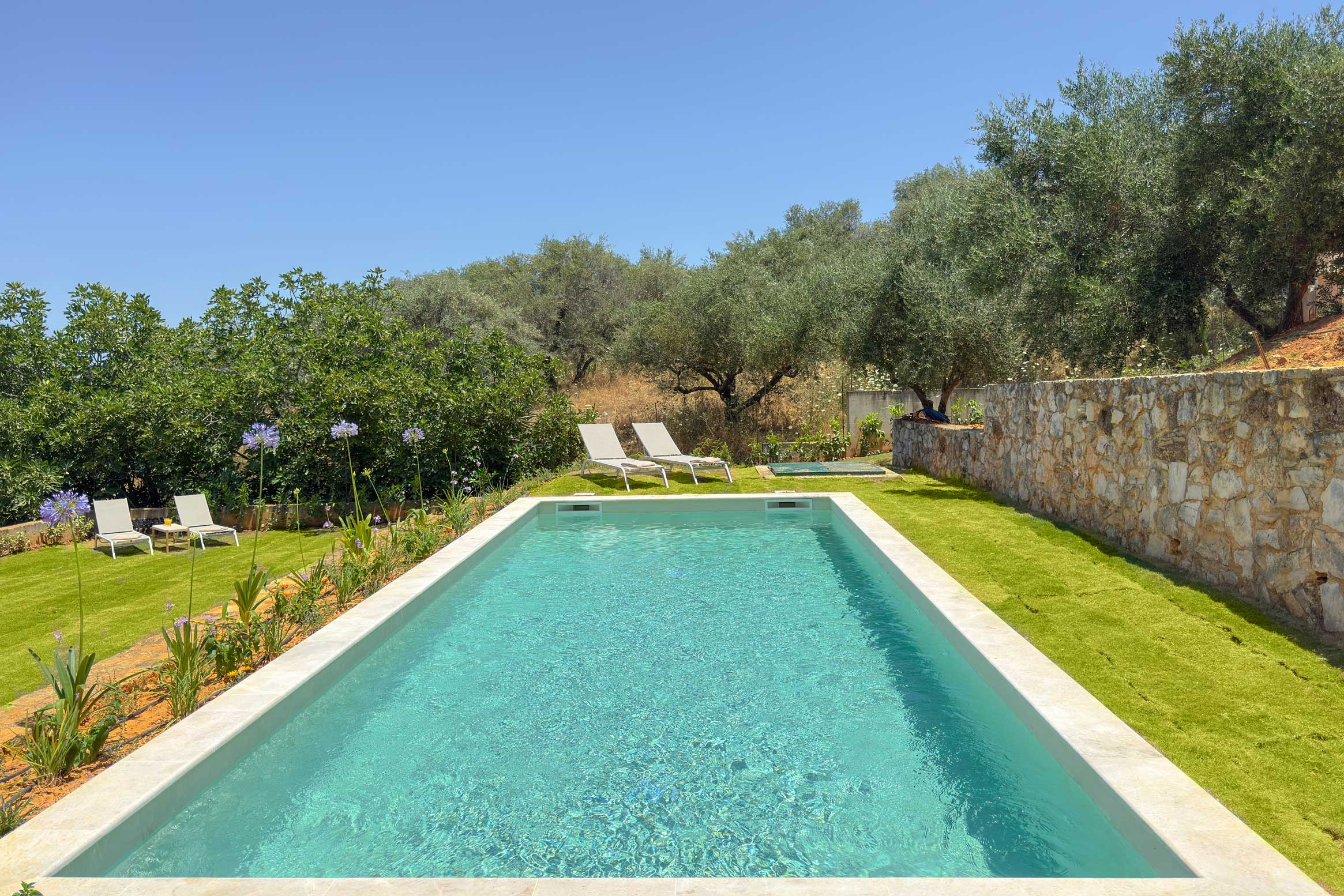 A unique villa with privacy and plenty of spaces